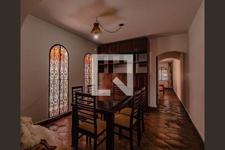 Casa à venda com 165m², 3 quartos e 2 vagasCozinha