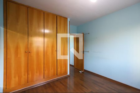 Casa à venda com 227m², 3 quartos e 2 vagasQuarto 1