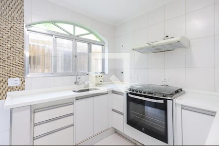 Casa à venda com 227m², 3 quartos e 2 vagasCozinha