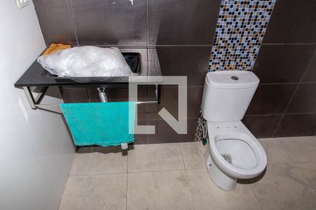 Casa à venda com 270m², 3 quartos e 4 vagas Casa à venda com 270m², 3 quartos e 4 vagasBanheiro 2