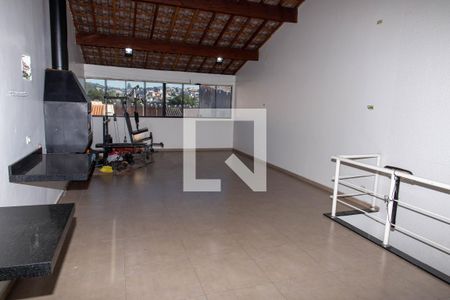 Casa à venda com 270m², 3 quartos e 4 vagas Casa à venda com 270m², 3 quartos e 4 vagasChurrasqueira