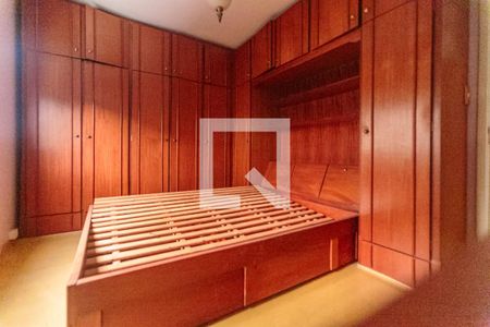 Quarto 1 de apartamento para alugar com 2 quartos, 65m² em Partenon, Porto Alegre