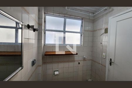 Apartamento para alugar com 35m², 1 quarto e 1 vaga Apartamento para alugar com 35m², 1 quarto e 1 vagaDetalhe do banheiro