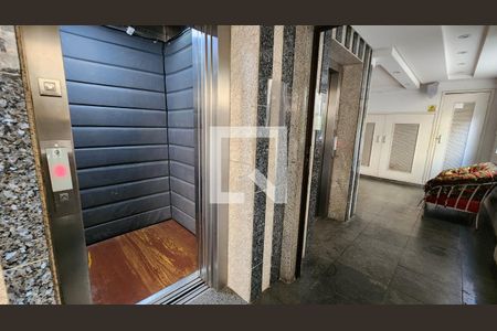 Apartamento para alugar com 35m², 1 quarto e 1 vaga Apartamento para alugar com 35m², 1 quarto e 1 vagaelevador de serviços