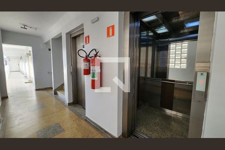 Apartamento para alugar com 35m², 1 quarto e 1 vaga Apartamento para alugar com 35m², 1 quarto e 1 vagaelevador social