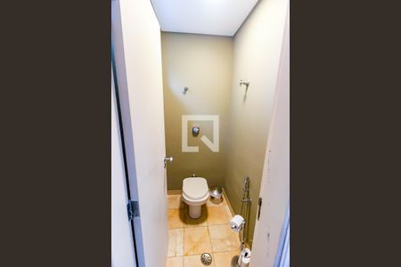 Casa à venda com 550m², 4 quartos e 4 vagasLavabo Sala 4