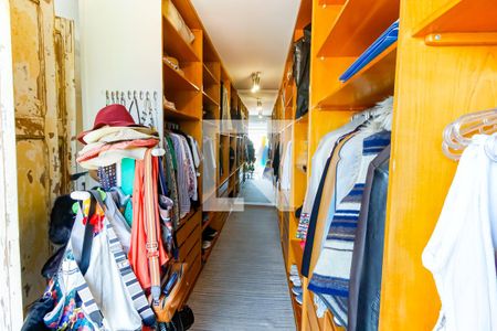 Casa à venda com 550m², 4 quartos e 4 vagasCloset da suíte 1