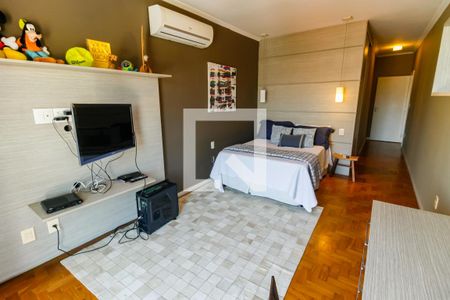 Casa à venda com 550m², 4 quartos e 4 vagasSuíte 2