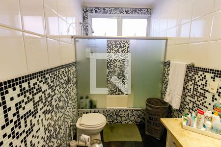 Casa à venda com 550m², 4 quartos e 4 vagasBanheiro da Suíte 3