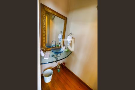 Casa à venda com 550m², 4 quartos e 4 vagasLavabo Sala 4