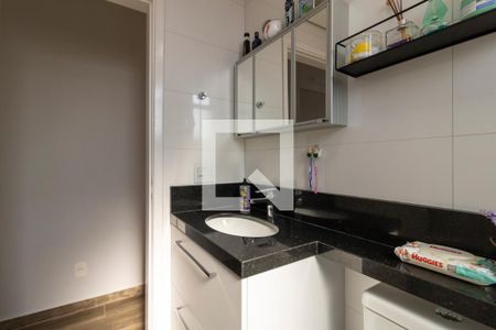 Apartamento à venda com 60m², 2 quartos e 2 vagas Apartamento à venda com 60m², 2 quartos e 2 vagasBanheiro da Suíte