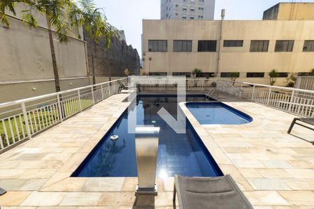 Apartamento à venda com 60m², 2 quartos e 2 vagas Apartamento à venda com 60m², 2 quartos e 2 vagasÁrea comum - Piscina