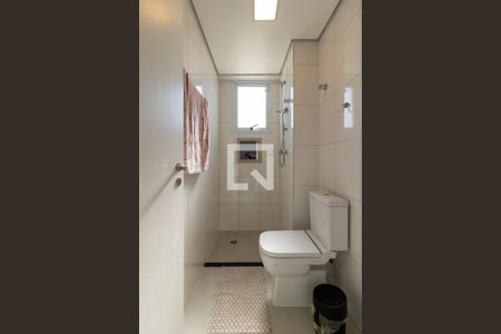 Apartamento à venda com 60m², 2 quartos e 2 vagas Apartamento à venda com 60m², 2 quartos e 2 vagasBanheiro