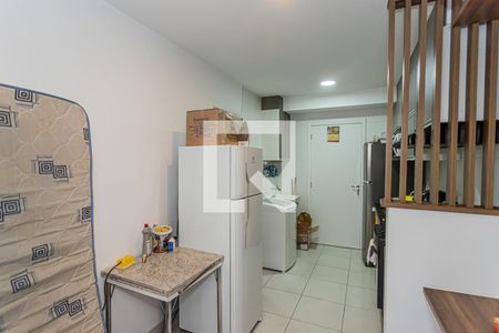 Sala, cozinha e área de serviço de apartamento à venda com 1 quarto, 37m² em Vila Palmeiras, São Paulo