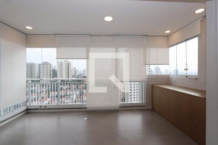 Sala de casa de condomínio para alugar com 2 quartos, 122m² em Bosque da Saúde, São Paulo