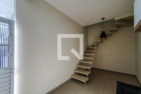 Sala de casa para alugar com 1 quarto, 37m² em Vila Firmiano Pinto, São Paulo