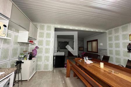 Casa à venda com 120m², 2 quartos e 2 vagasCozinha