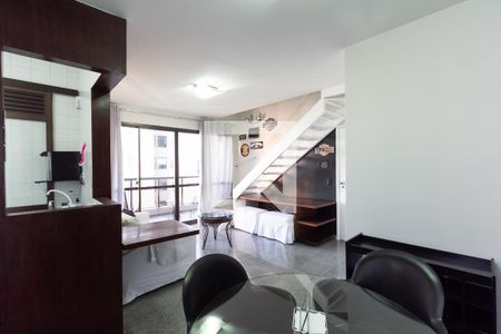 Sala de apartamento para alugar com 1 quarto, 76m² em Moema, São Paulo
