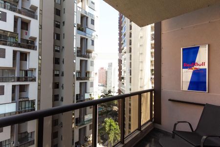 Varanda  de apartamento para alugar com 1 quarto, 76m² em Moema, São Paulo