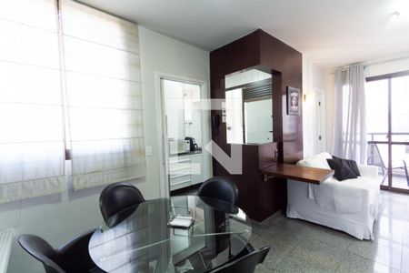 Sala de apartamento para alugar com 1 quarto, 76m² em Moema, São Paulo