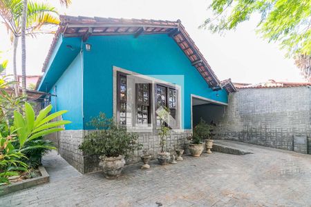 Casa à venda com 360m², 3 quartos e 4 vagas Casa à venda com 360m², 3 quartos e 4 vagasÁrea Externa