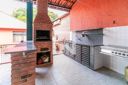 Casa à venda com 360m², 3 quartos e 4 vagas Casa à venda com 360m², 3 quartos e 4 vagasEspaço Gourmet