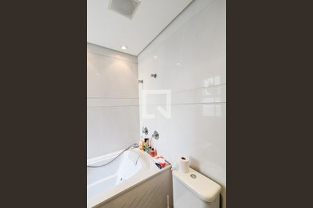 Apartamento à venda com 156m², 3 quartos e 4 vagasBanheiro da suíte 1