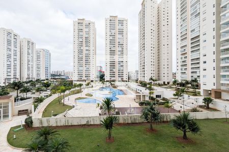 Apartamento à venda com 156m², 3 quartos e 4 vagasVista do quarto da suíte 1