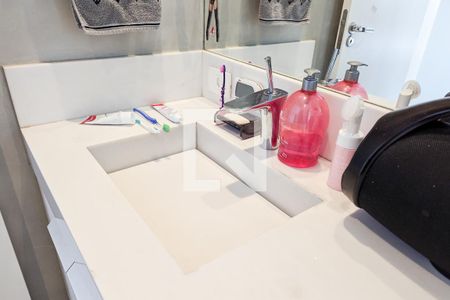 Apartamento à venda com 156m², 3 quartos e 4 vagasBanheiro da suíte 2