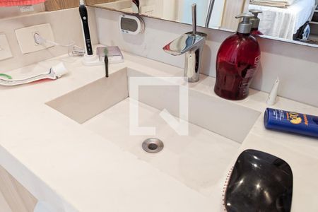 Apartamento à venda com 156m², 3 quartos e 4 vagasBanheiro da suíte 1