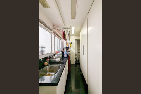 Apartamento à venda com 156m², 3 quartos e 4 vagasÁrea de serviço