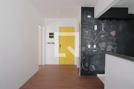 Sala de apartamento para alugar com 2 quartos, 42m² em Vila Miranda, Itaquaquecetuba