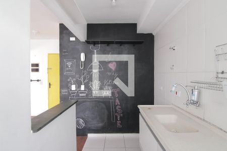 Cozinha de apartamento para alugar com 2 quartos, 42m² em Vila Miranda, Itaquaquecetuba