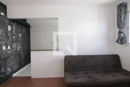Sala de apartamento para alugar com 2 quartos, 42m² em Vila Miranda, Itaquaquecetuba