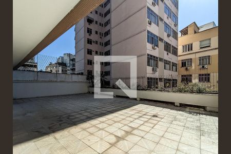 Apartamento à venda com 76m², 2 quartos e 1 vaga Apartamento à venda com 76m², 2 quartos e 1 vagaÁrea comum - Playground