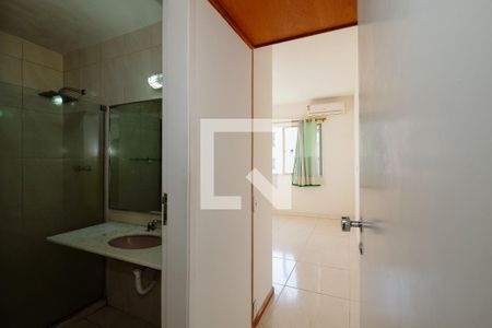 Apartamento à venda com 76m², 2 quartos e 1 vaga Apartamento à venda com 76m², 2 quartos e 1 vagaSuíte