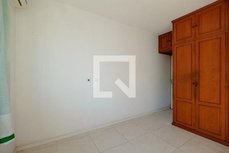 Apartamento à venda com 76m², 2 quartos e 1 vaga Apartamento à venda com 76m², 2 quartos e 1 vagaSuíte