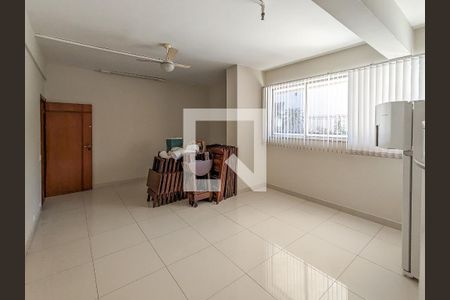 Apartamento à venda com 76m², 2 quartos e 1 vaga Apartamento à venda com 76m², 2 quartos e 1 vagaÁrea comum - Salão de festas