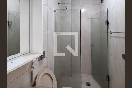 Apartamento à venda com 76m², 2 quartos e 1 vaga Apartamento à venda com 76m², 2 quartos e 1 vagaBanheiro Corredor