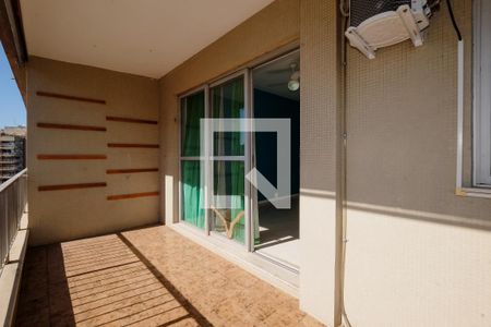 Apartamento à venda com 76m², 2 quartos e 1 vaga Apartamento à venda com 76m², 2 quartos e 1 vagaVaranda da Sala