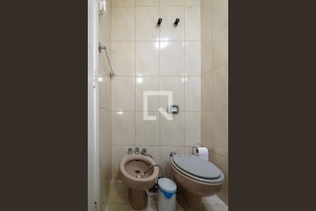 Apartamento à venda com 76m², 2 quartos e 1 vaga Apartamento à venda com 76m², 2 quartos e 1 vagaBanheiro da Suíte