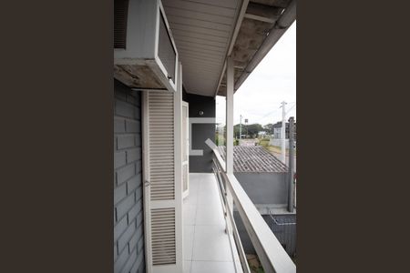 Casa à venda com 134m², 3 quartos e 1 vaga Casa à venda com 134m², 3 quartos e 1 vagaSacada