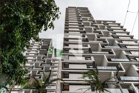 Apartamento para alugar com 95m², 3 quartos e 2 vagas Apartamento para alugar com 95m², 3 quartos e 2 vagasFachada