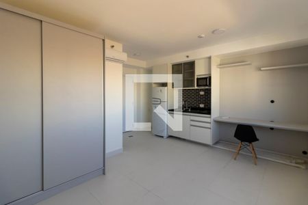 Quarto/Cozinha de kitnet/studio para alugar com 1 quarto, 27m² em Belenzinho, São Paulo