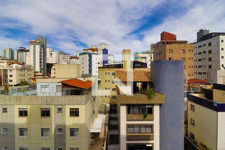 Vista da Sala de apartamento para alugar com 3 quartos, 87m² em União, Belo Horizonte