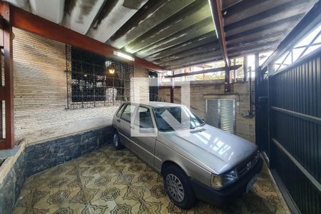 garagem de casa à venda com 4 quartos, 247m² em Cambuci, São Paulo