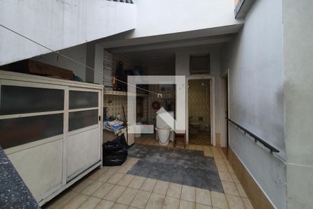 Casa à venda com 247m², 4 quartos e 2 vagas Casa à venda com 247m², 4 quartos e 2 vagasquintal