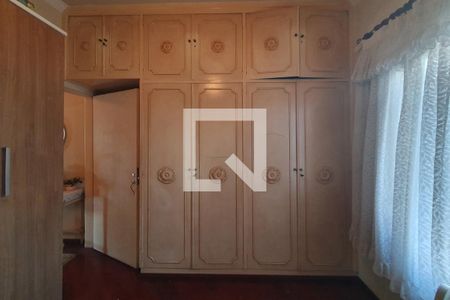 Casa à venda com 247m², 4 quartos e 2 vagas Casa à venda com 247m², 4 quartos e 2 vagasquarto 2