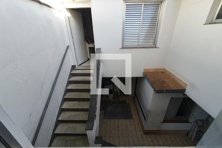 Casa à venda com 247m², 4 quartos e 2 vagas Casa à venda com 247m², 4 quartos e 2 vagasquarto 2 vista janela