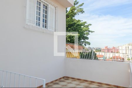Casa à venda com 187m², 2 quartos e 2 vagas Casa à venda com 187m², 2 quartos e 2 vagasQuintal